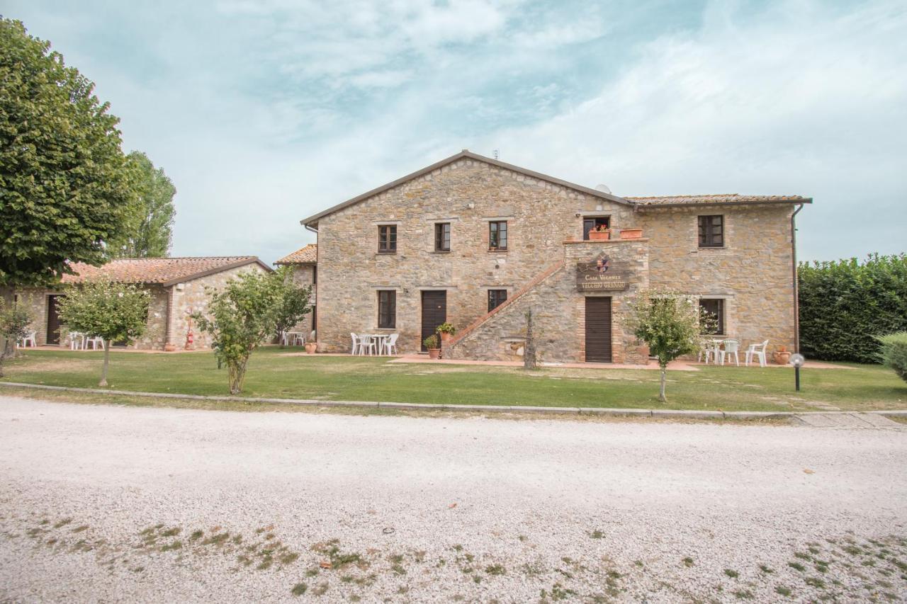 Casa Vacanze Vecchio Granaio Magione Luaran gambar