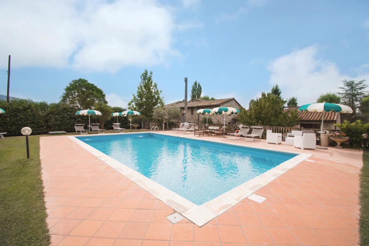 Casa Vacanze Vecchio Granaio Magione Luaran gambar