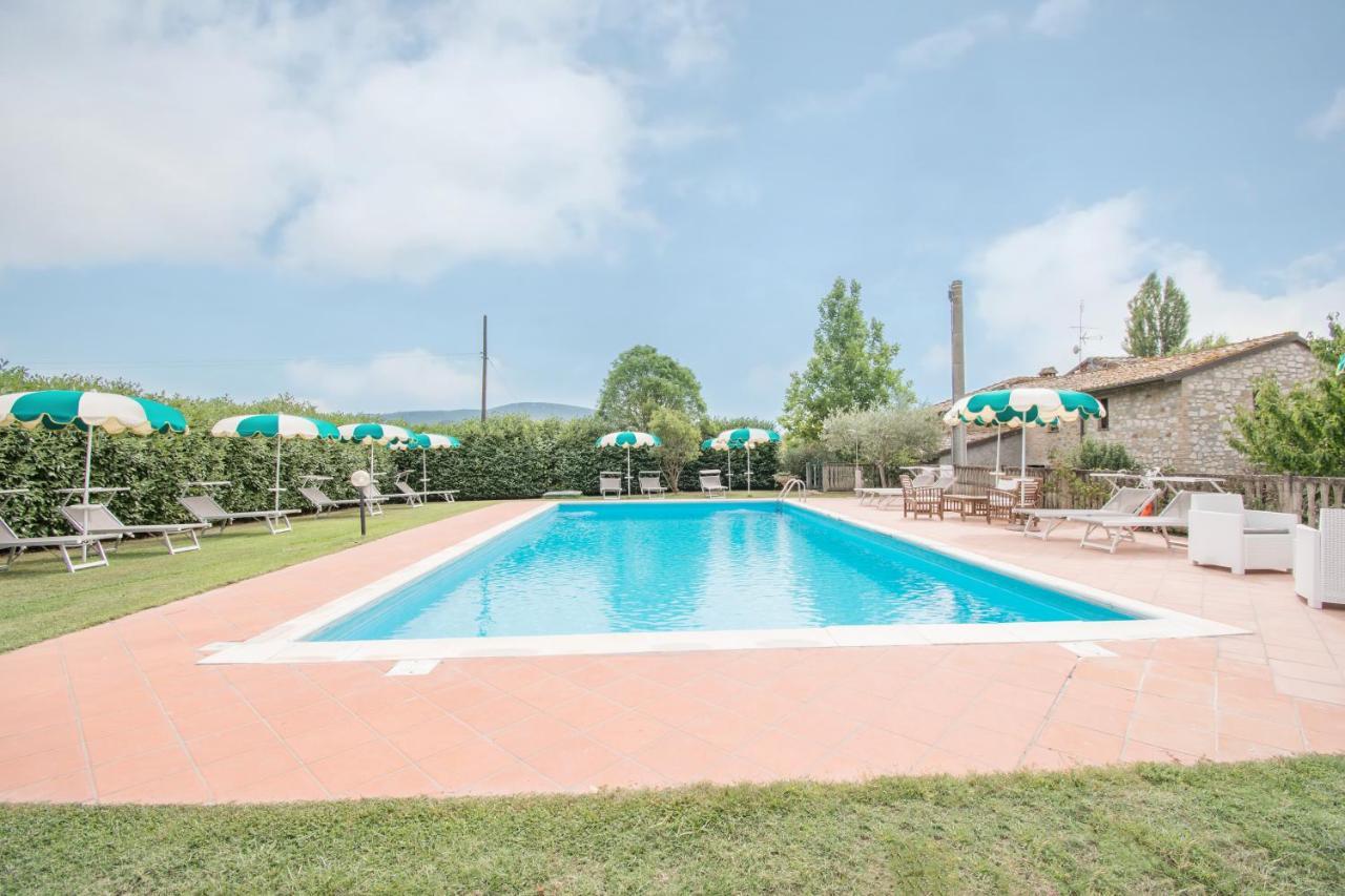 Casa Vacanze Vecchio Granaio Magione Luaran gambar