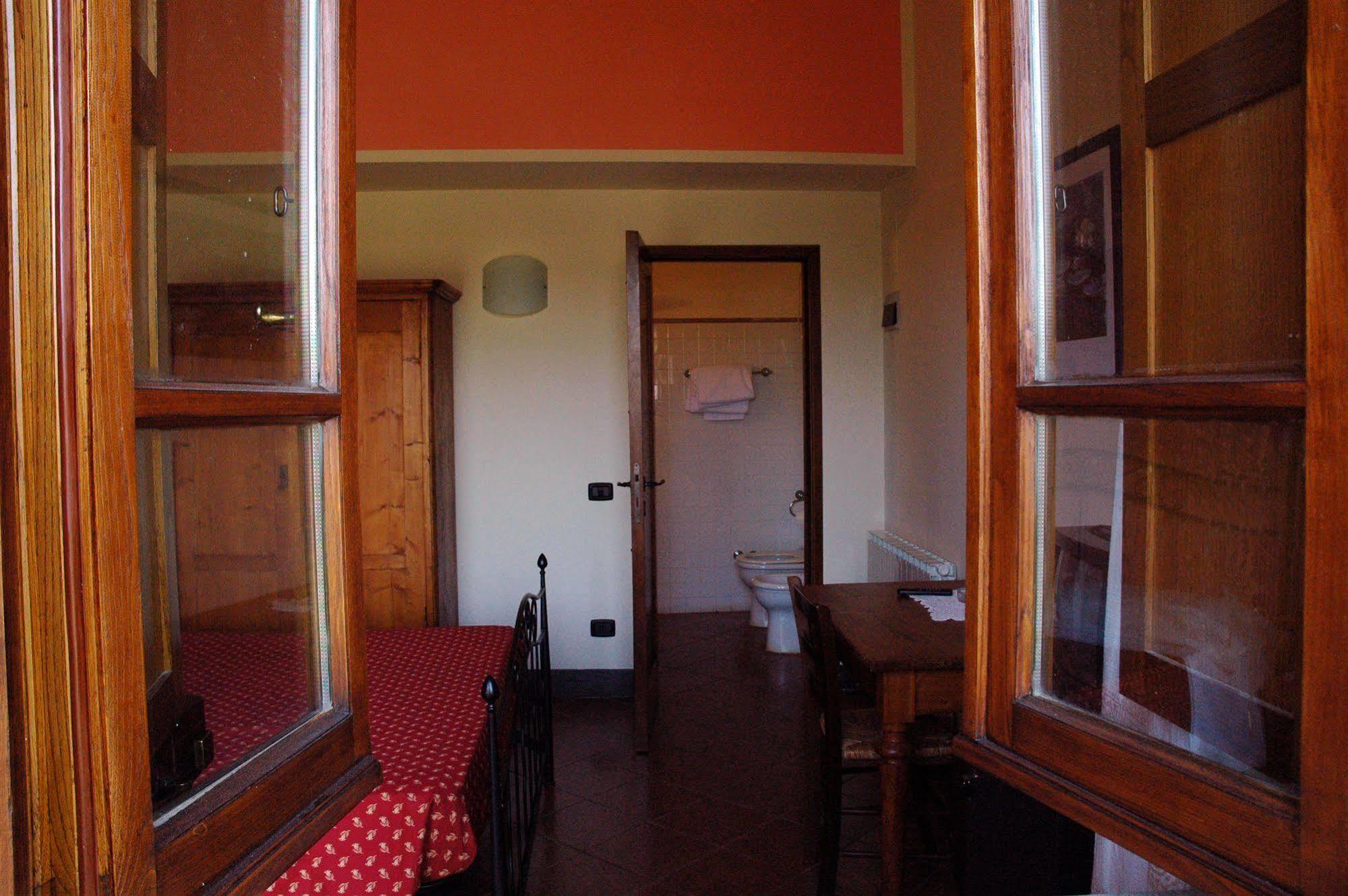Casa Vacanze Vecchio Granaio Magione Luaran gambar