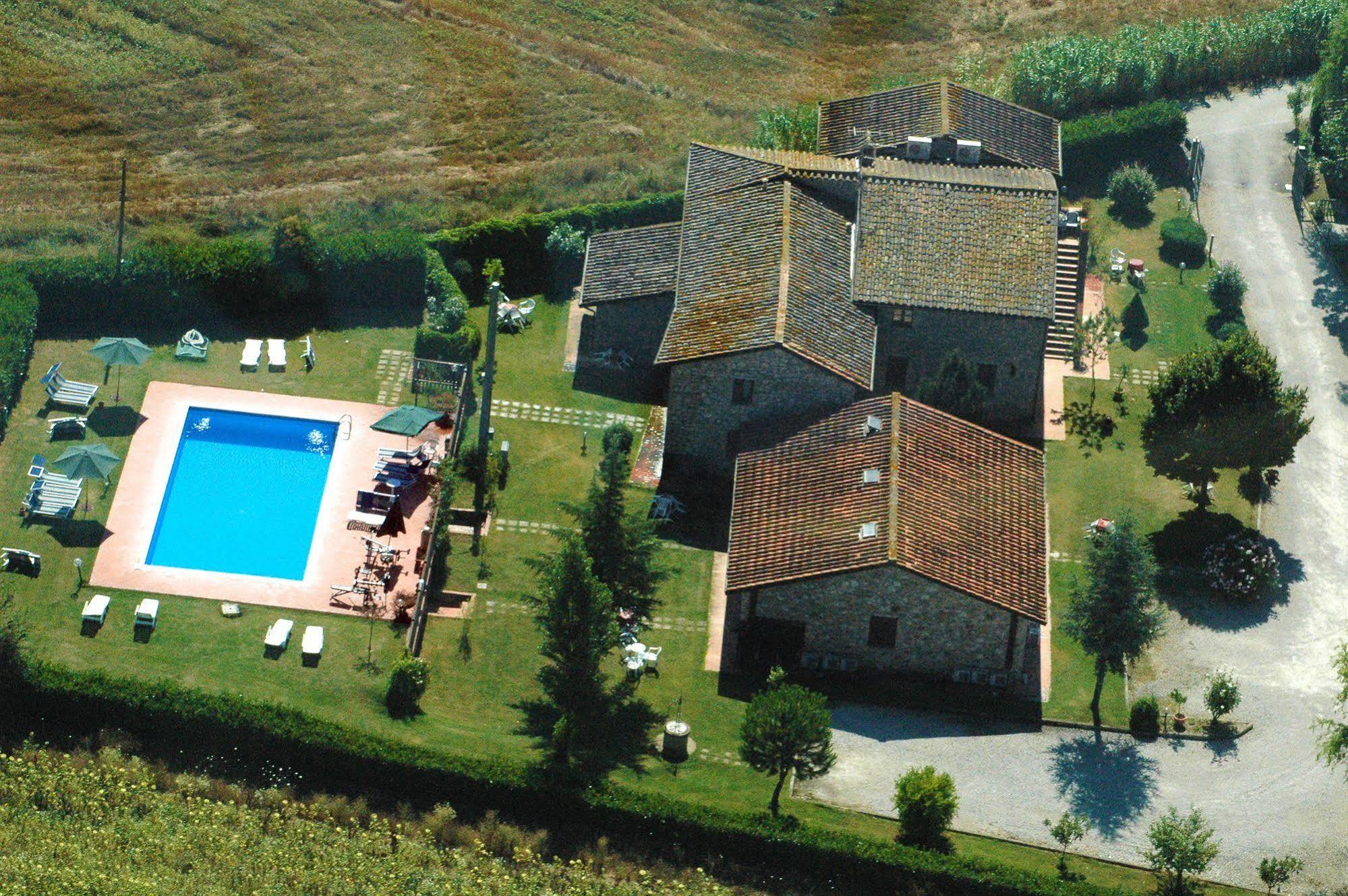 Casa Vacanze Vecchio Granaio Magione Luaran gambar