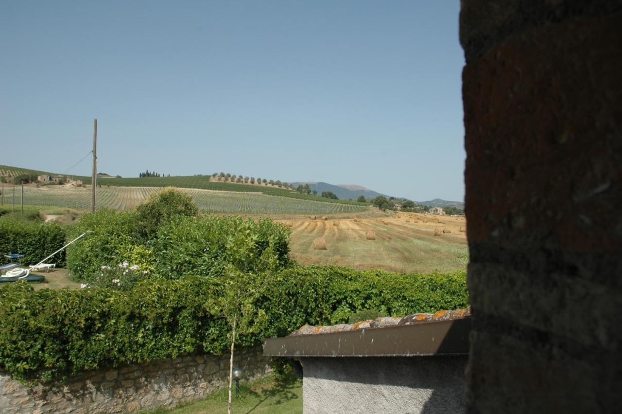 Casa Vacanze Vecchio Granaio Magione Luaran gambar