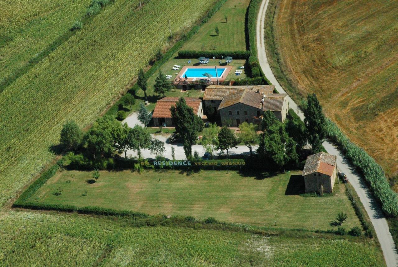 Casa Vacanze Vecchio Granaio Magione Bilik gambar